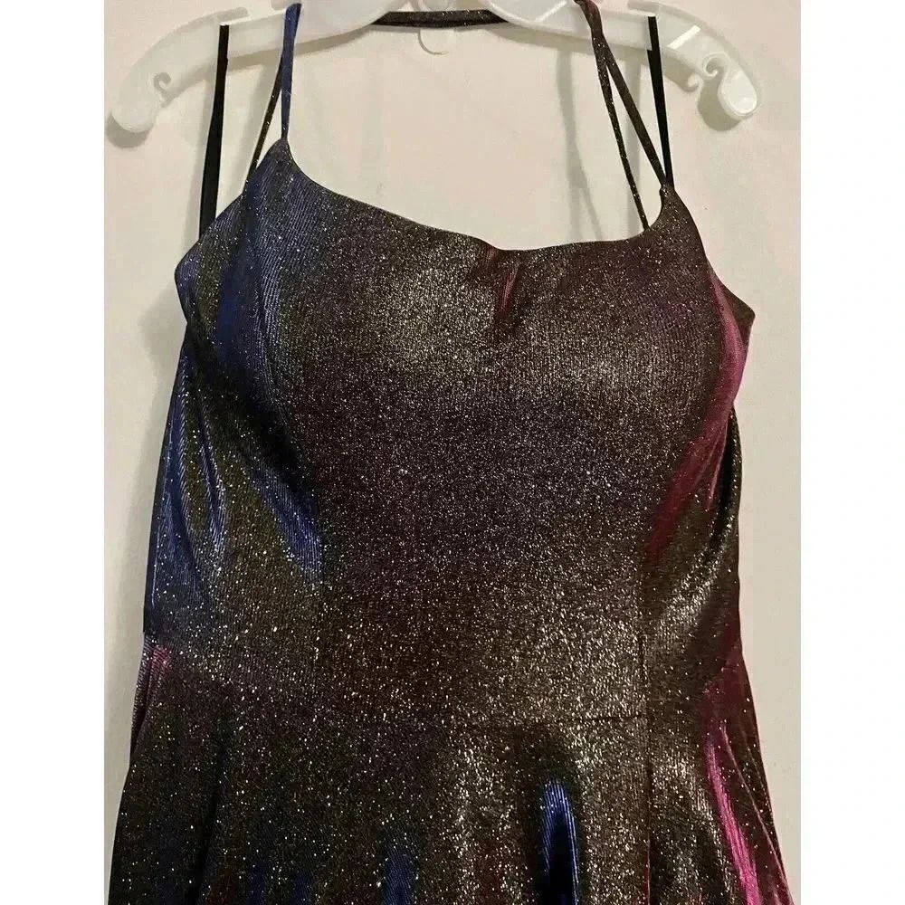Night‎ Studio Size 10  Long Formal Dress ￼￼Color Iridescent Color Changes - Picture 3 of 7